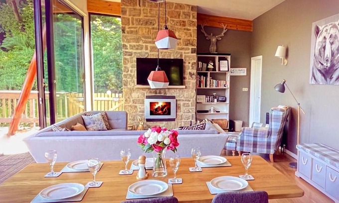 Richmond House | Explore Yorkshire Dales Lodge: Pet & Child Friendly Retreat