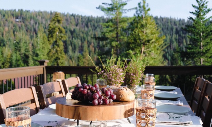Yosemite National Park House | Experience Yosemite Summit & Little Summit with Family Amenities
