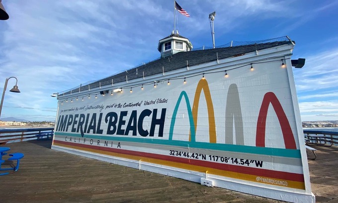 Imperial Beach Condo | Unbeatable Beach Access with Oceanfront Amenities