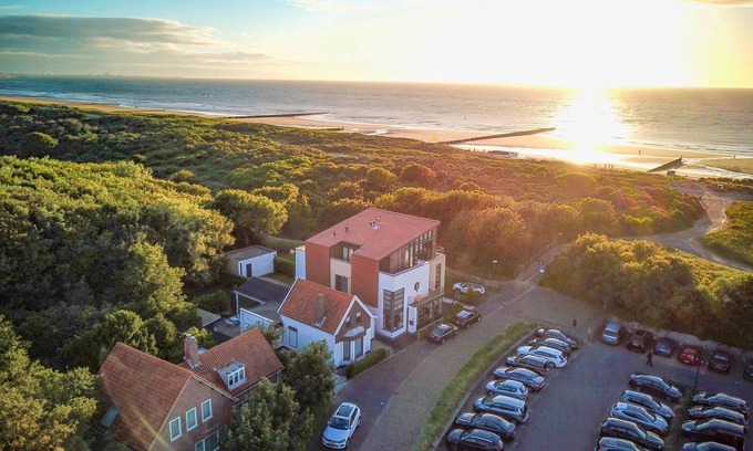 Cadzand-Bad Apartment | Unmatched Oceanfront Retreat Just Steps from the Beach