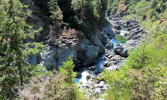 Grants Pass Resort | Discover Family-Friendly Comfort in Grants Pass, Oregon