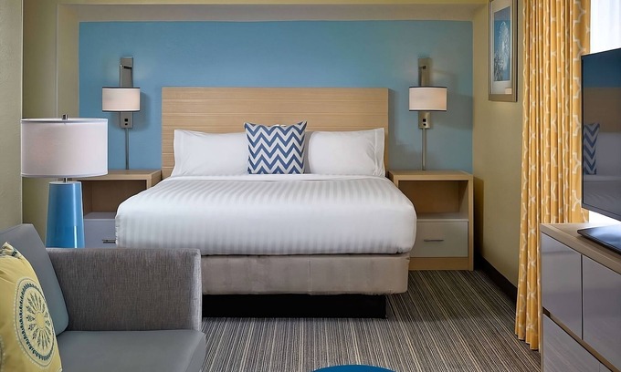 Gunter Afs Resort | Discover Free Parking, Pool Access & Tennis Courts Await!