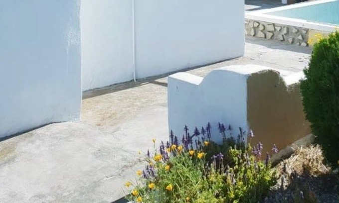 Velddrif House | Relax at You Have Arrived Guesthouse with Pool & Breakfast