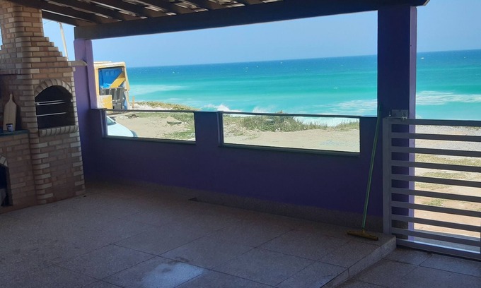 Arraial do Cabo House | Escape to Paradise: Beachfront House in Arraial do Cabo