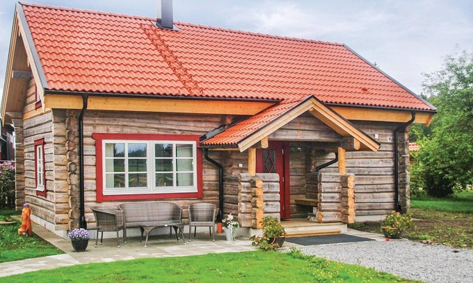 Gardsjo House | You make a quiet area vacation surrounded by wooded hills.