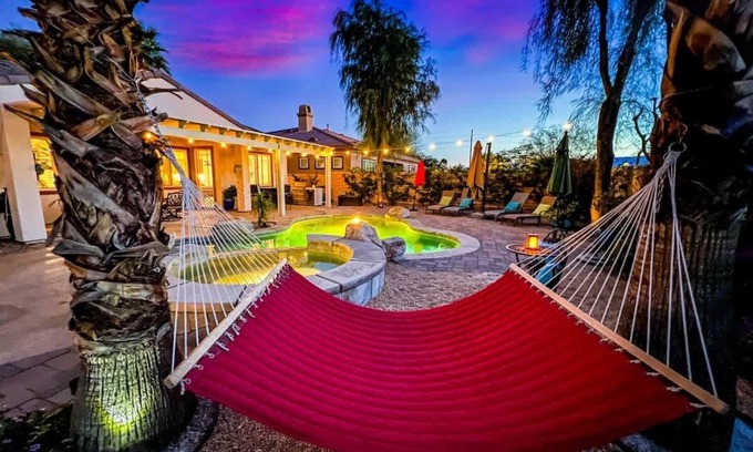 Terra Lago House | You will fall in love with Villa Amore - Sleeps 9