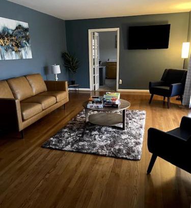 Huntsville House | Unforgettable Stay Awaits at Our Family-Friendly Retreat