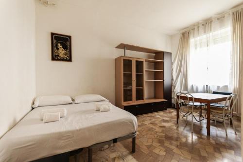 San Vittore Apartment | Youhosty - Cattolica University Studio