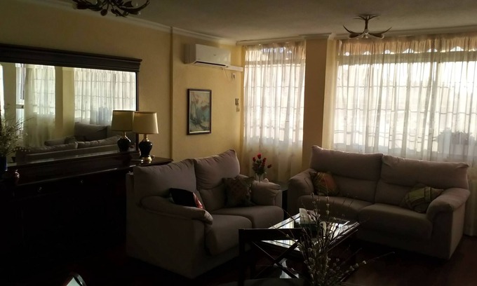 Huerta del Pilar Apartment | Your Ideal Retreat in Seville with Family-Friendly Amenities