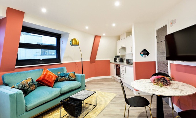 Clifton Apartment | Discover Your Apartment I Clifton Village: Family & Pet Friendly