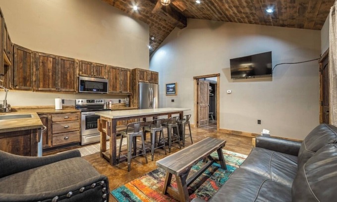 Coram Condo | Cozy Condo Retreat - Glacier Getaway Near GNP