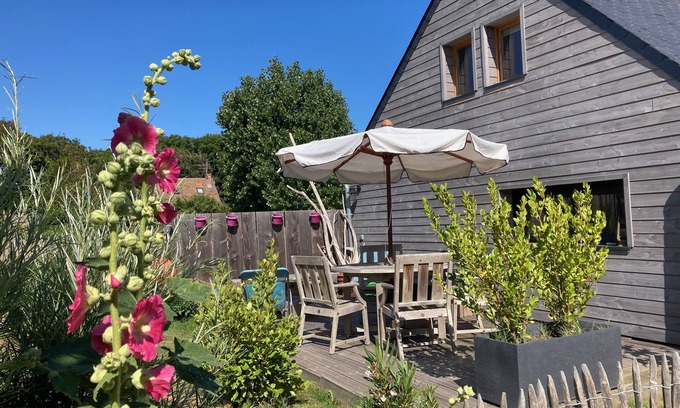 Bernieres-sur-Mer Cottage | Serene Beachside Chalet with Pool and Ocean View