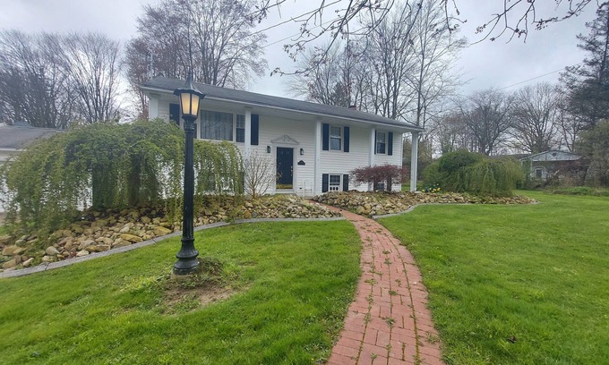 Conneaut Lake Apartment | Discover Unforgettable Adventures at Conneaut Lake Hotel