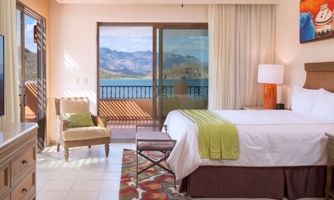 Loreto Resort | Your Dream Golf Tournament Accommodations Await - 2 Bedrm Luxury Suite