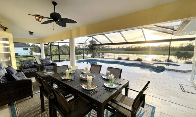 Pine Valley House | Tropical Oasis: Unforgettable Sunsets & Top Amenities