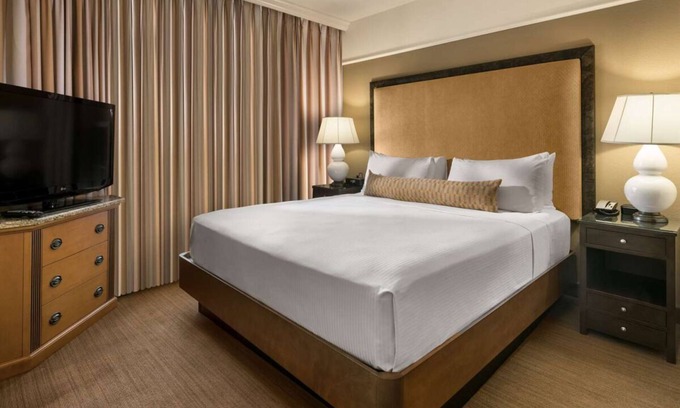 Gainey Village Villas Hotel | Discover Scottsdale's Wonders: Elegant Pet-Friendly Suites