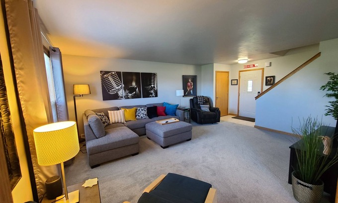 Green Bay House | Easy Access to Green Bay with Scenic Lake Views & Spa