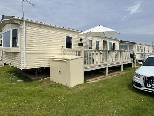 Heacham Resort | Your Happy Place - 8 Berth Caravan 5 minutes from lovely sandy beach