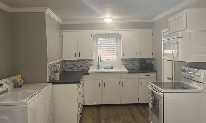 Fort Kent Mills House | Your Ideal Home Away from Home - Family Friendly Stay