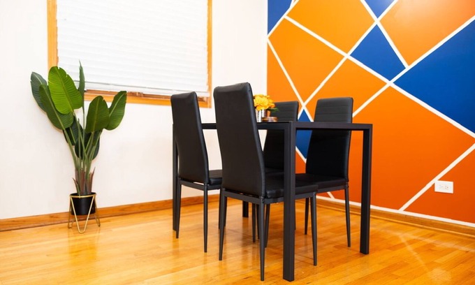 New City Apartment | Your Perfect Retreat - 12 Mins from Downtown Awaits