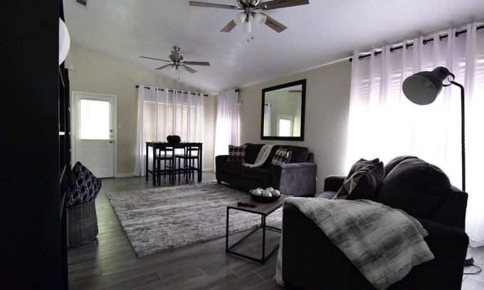 Killeen House | Inviting Retreat: Your Family-Friendly Home Away From Home