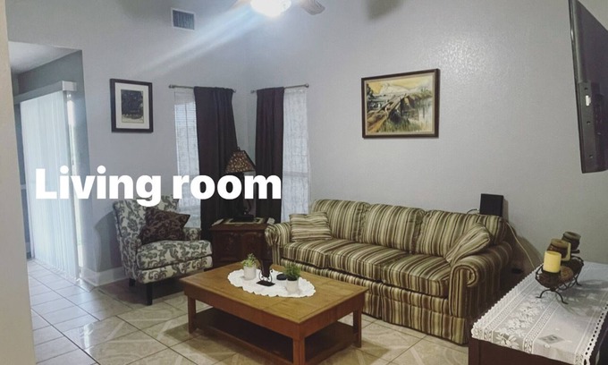 Killeen Condo | Your Home Away From Home: Guest Rated 10/10 with Spa