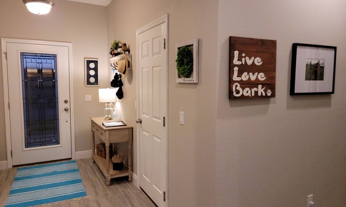 Southeast Orlando House | Discover Your Ideal Retreat in Orlando, Florida - Pets Welcome!