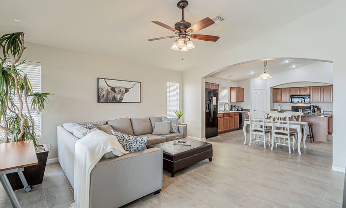 Laredo Ranch House | Your Ideal Base for Arizona Adventures and Family Fun