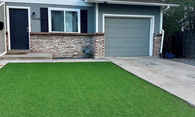 Jewell Heights - Hoffman Heights House | Your Ideal Retreat Near Anshutz and DIA - Pet Friendly