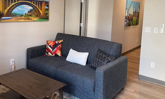 Riverside Apartment | Experience a Cozy 1 Bed Apartment in Spokane's Heart