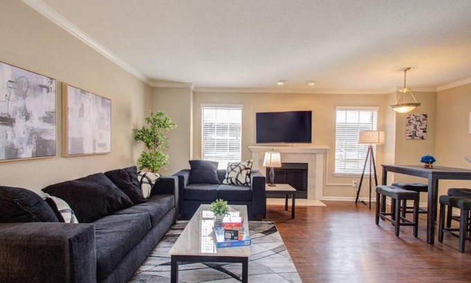 Astrodome Apartment | Discover Your Oasis in TX Medical Center - Perfect for Families