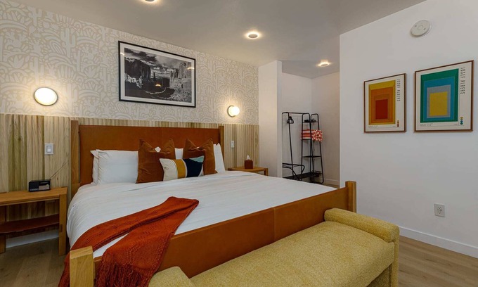 Kanab Apartment | Your Ideal National Park Retreat: King and Queen Suite