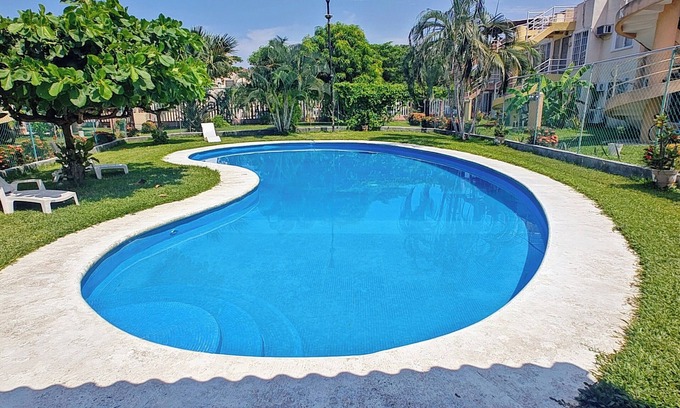 Ixtapa Apartment | Your perfect getaway awaits you in Ixtapa! 7 minutes from El Palmar beach.