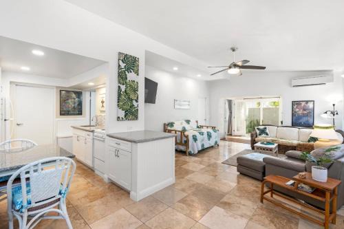 Kalama Tract Apartment | Ideal Oceanfront 2BR Apartment with Full Kitchen & Pool