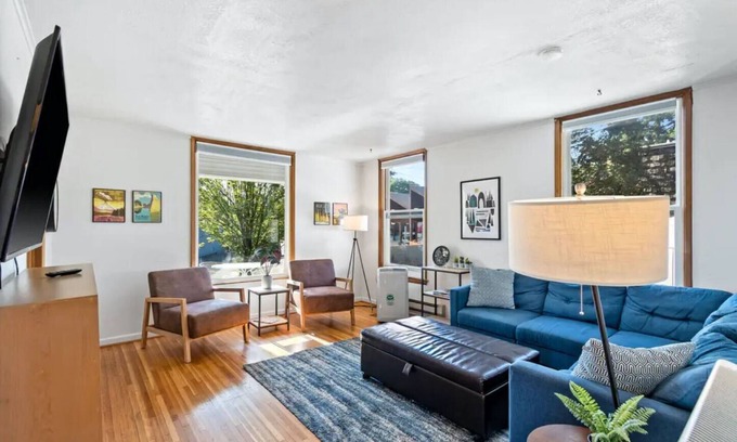 Cliff - Cannon Apartment | Discover Your Ideal Getaway in Spokane with Ocean Views