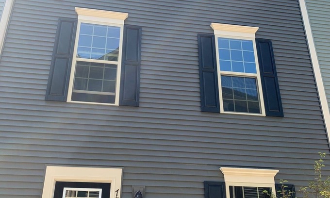 Annandale House | Discover Your Ideal Townhome in the Heart of DMV!