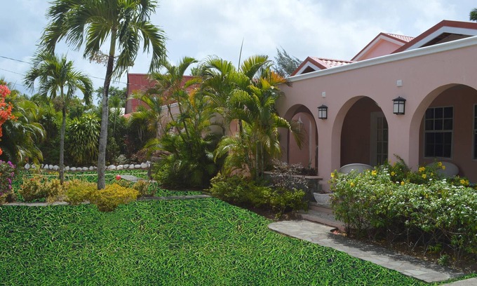 Rodney Bay Villa | Ideal Winter Escape with Pool, Spa & Family-Friendly Perks