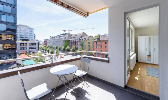 Langstrasse Apartment | Your Perfect Zurich Getaway With 3 Bedrooms & WIFI