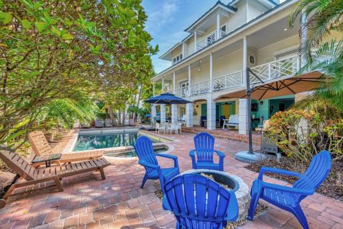 Bay Isle House | Unwind at Your Personal Resort: Pool, Tennis & Boating
