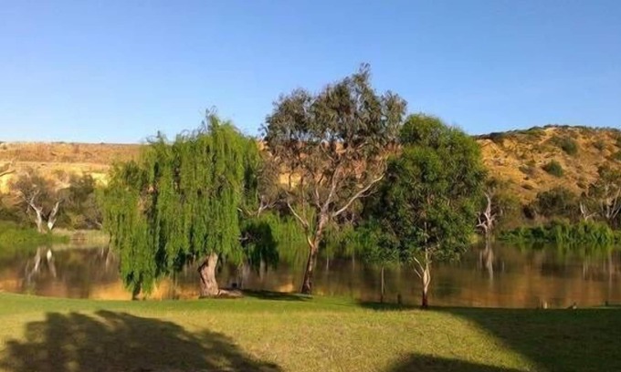 Bowhill House | Discover Your Private Villa on the Mighty Murray River