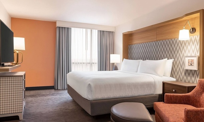 Fort Worth Hotel | Your Ideal Getaway with Indoor Pool Near Fort Worth Zoo