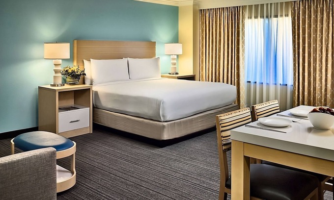 Gwinnett Place Hotel | Relaxing Getaway: Discover Comfort Near Lush Green Spaces