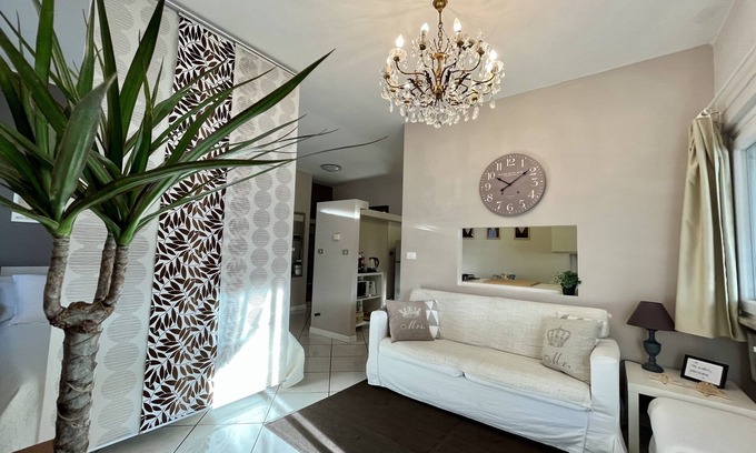 Colombare Apartment | Experience Your Studio Retreat in Sirmione with Spa & Breakfast