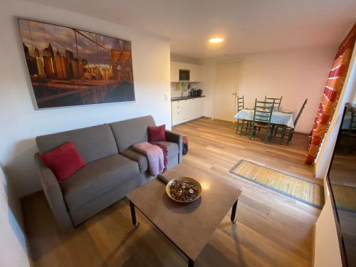 Vockenhausen Apartment | Relaxing Getaway at Your Sweet Home 2 Near Frankfurt