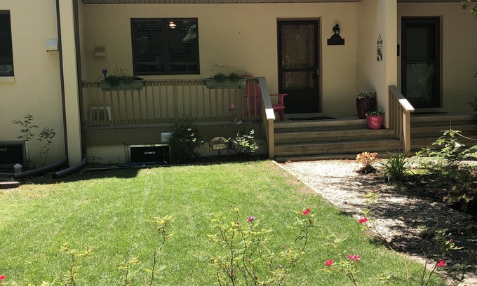 Bethany Beach House | Beachside Getaway: 2 Bedroom Townhouse with Pool & Spa