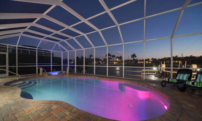 Pelican Villa | Discover Exclusive Tropical Villas with Ocean Views & More