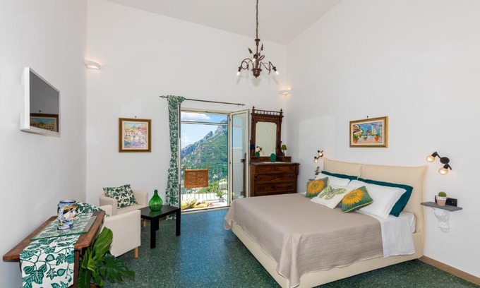 Montepertuso Apartment | Family-Friendly Stays at YourHome - Casa Marina Positano