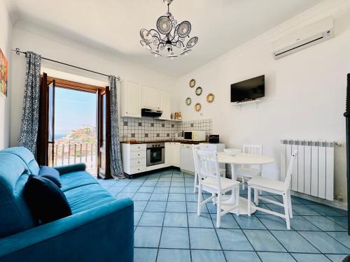 Liparlati Apartment | Guest Rated 10/10 at YourHome - Casa Silvanella