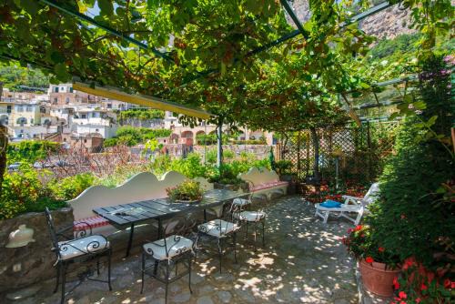 Montepertuso House | Discover YourHome at Maison Iolanda in Beautiful Positano