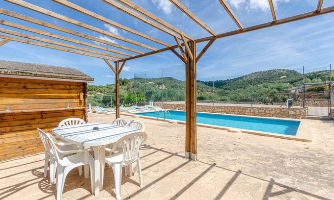 Son Macia Villa | Discover YourHouse Cigarra Alta: Poolside Family Retreat